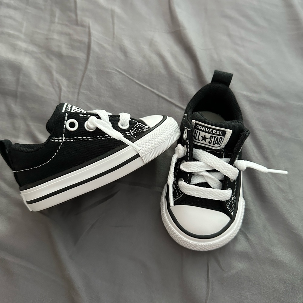 infant size 3c converse